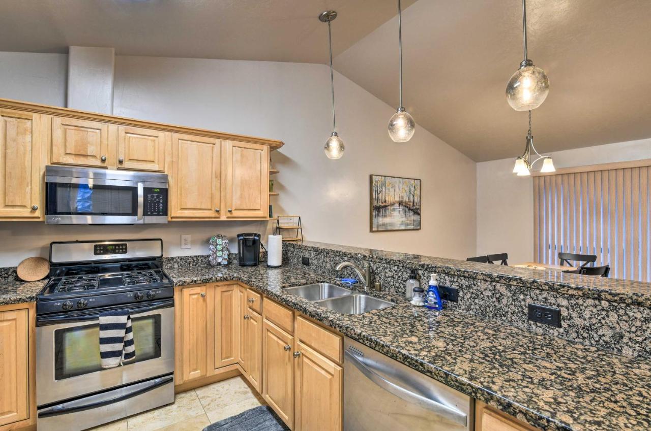 Cozy Anchorage Townhome Less Than Half Mile To Jewel Lake! Extérieur photo