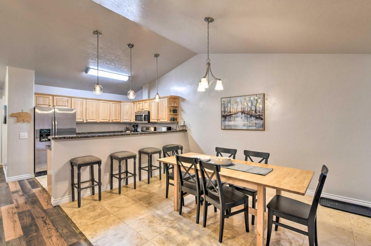 Cozy Anchorage Townhome Less Than Half Mile To Jewel Lake! Extérieur photo